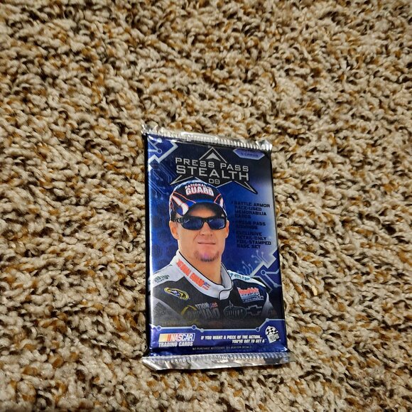 2009 press pass stealth nascar retail pack #4 - Picture 1 of 1